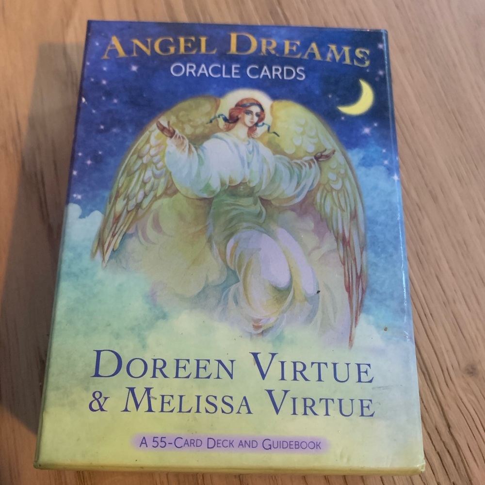 Angel dreams oracle cards by Doreen Virtue